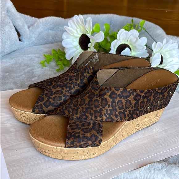 Sonoma Brown Wedge Sandals with Cork-Style Sole - Picture 1 of 5